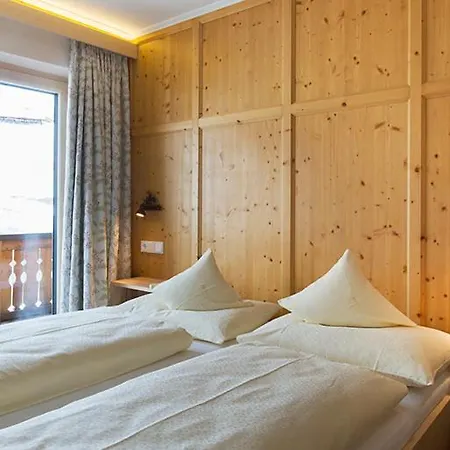 Anemone Hotel