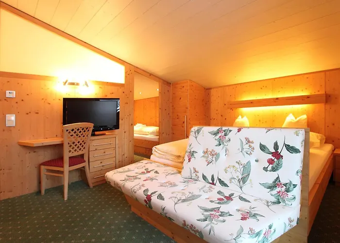 アネモネ 4* レッヒ